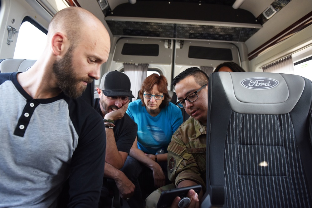 Comedians bring laughter to Incirlik