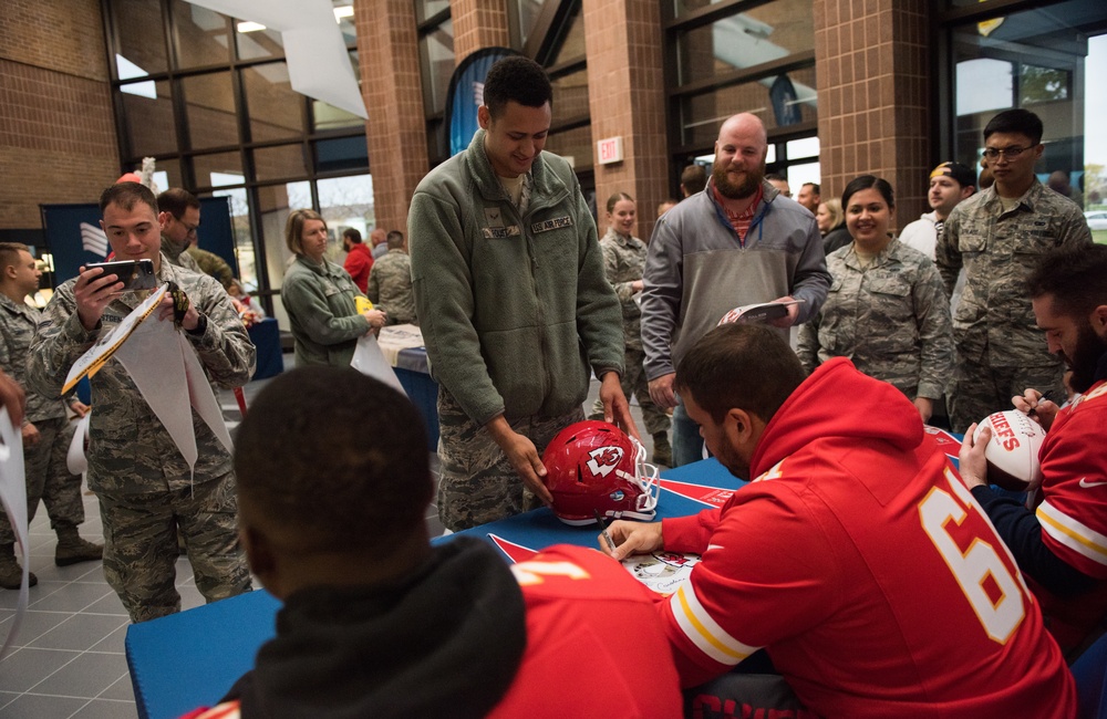 Kansas City Chiefs visit Team Whiteman > Whiteman Air Force Base