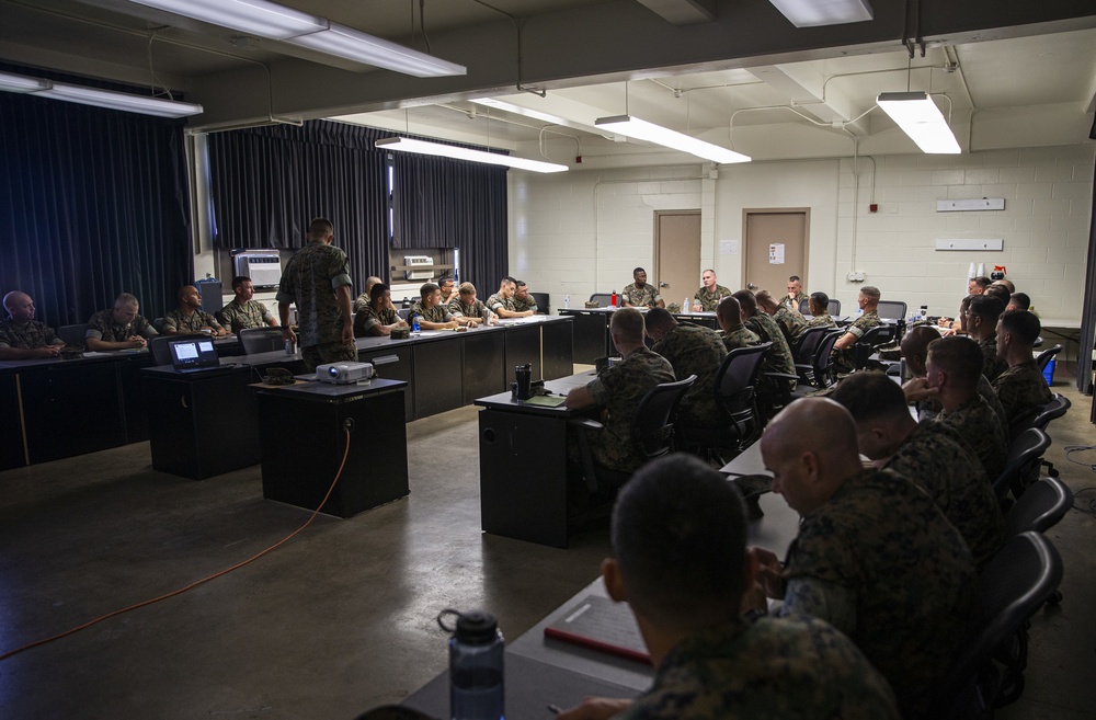 ACMC Visits Hawaii Military Installations