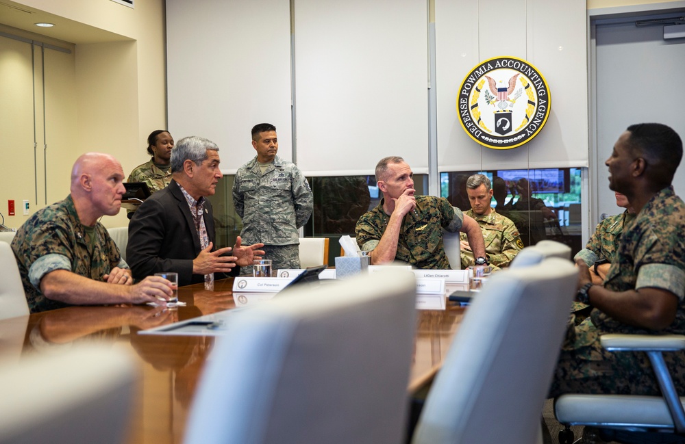 ACMC Visits Hawaii Military Installations