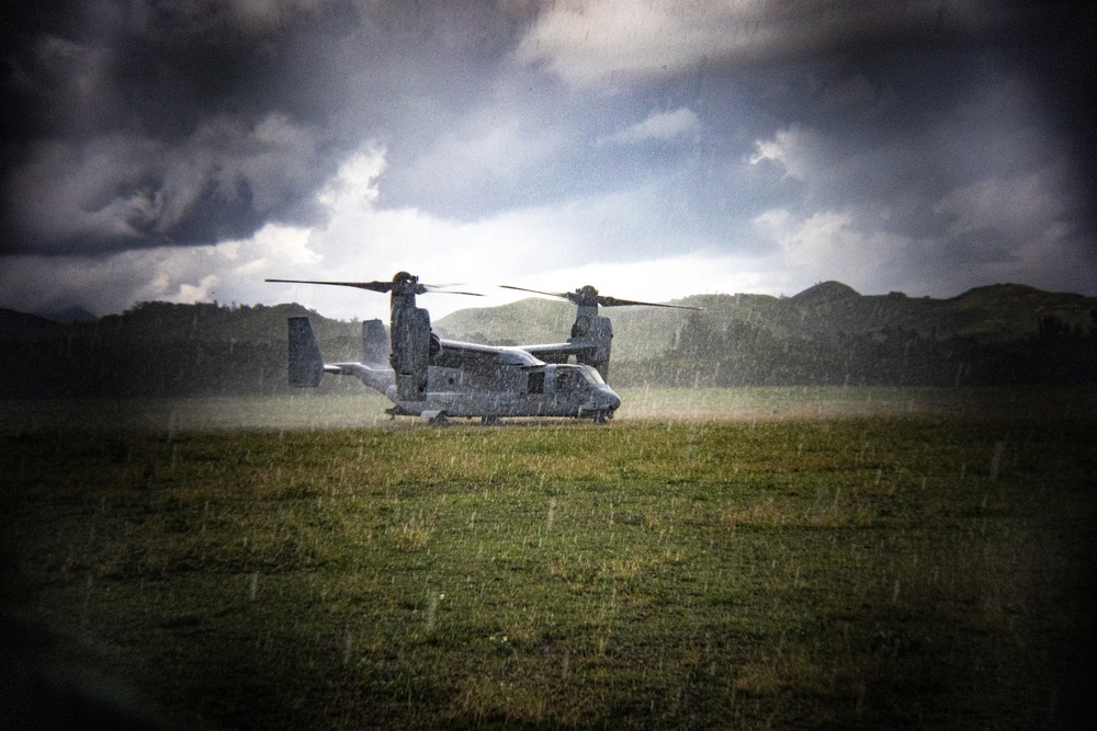 VMM-268 and CAC Fly Over MCTAB