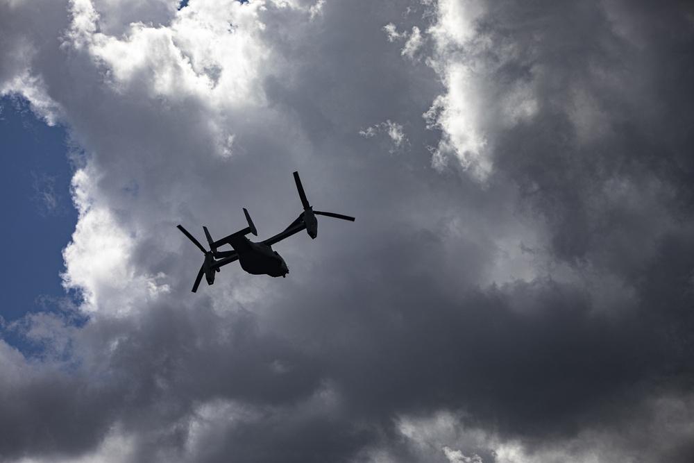 VMM-268 and CAC Fly Over MCTAB