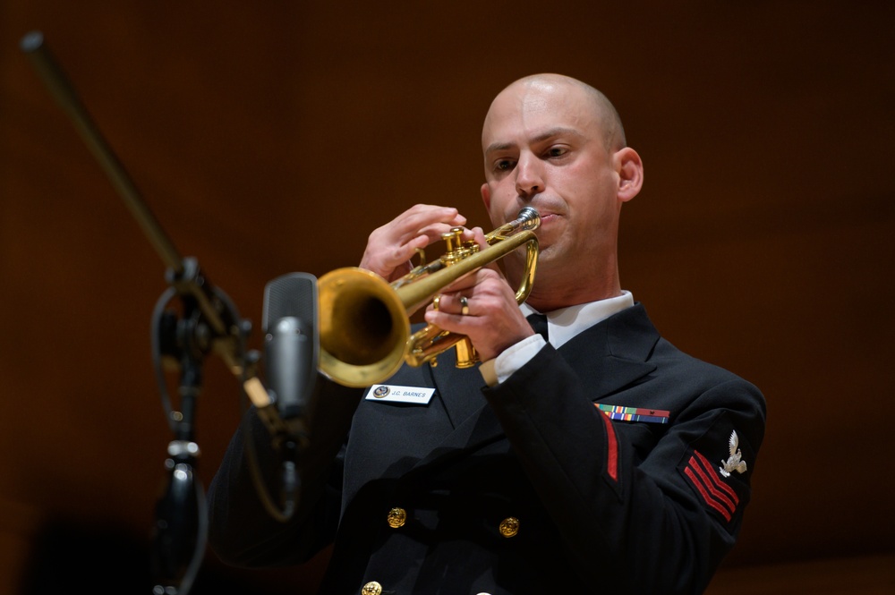 U.S. Navy Band Commodores Visit New London, CT