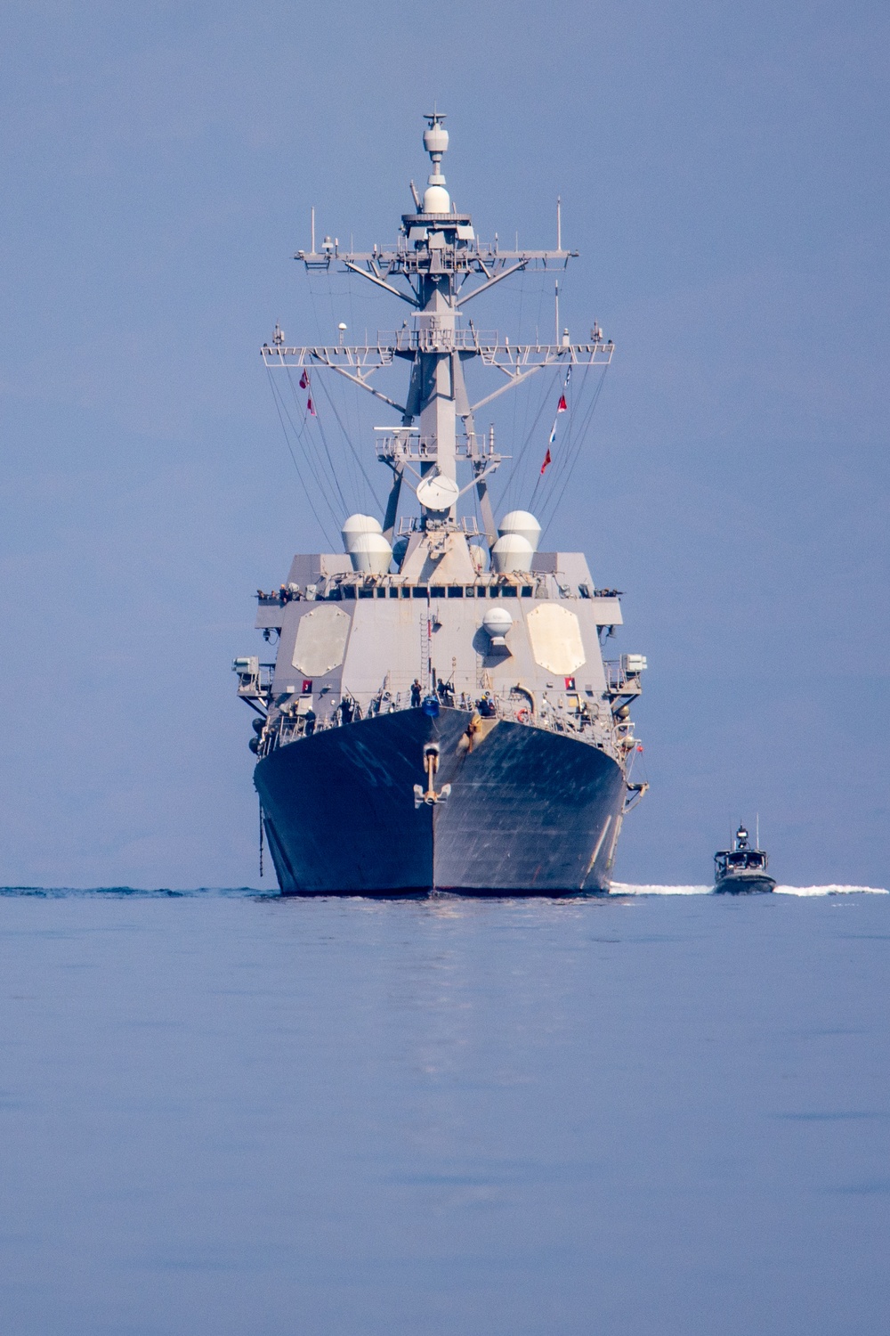 CRS-1 Provides Security for USS Farragut DDG 99