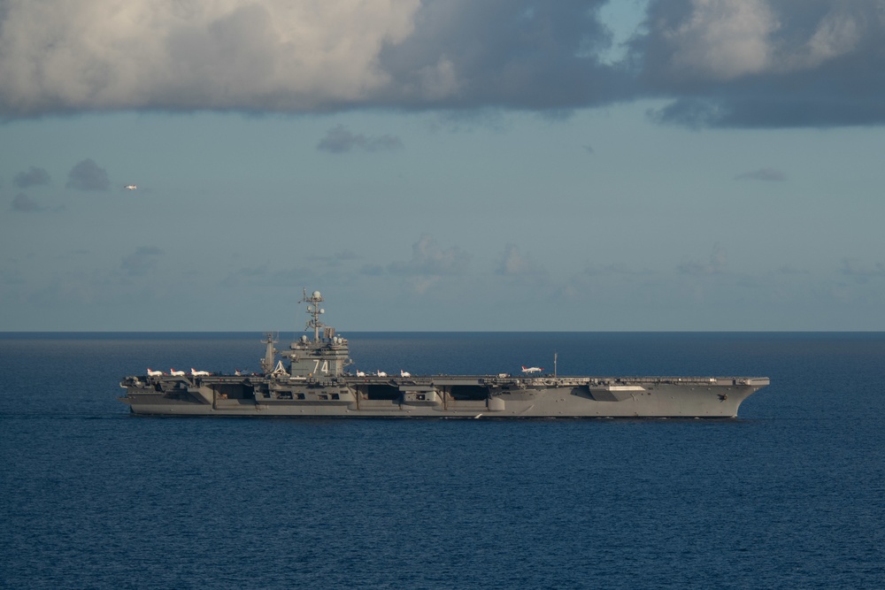 The aircraft carrier USS John C. Stennis (CVN 74) transits the Atlantic Ocean