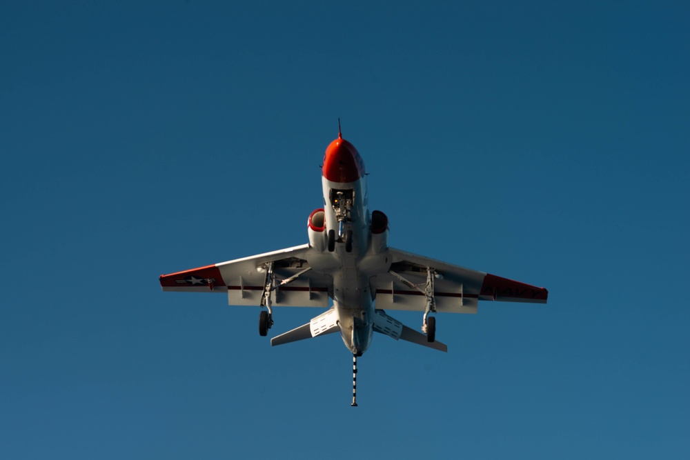 U.S. plane prepares to land