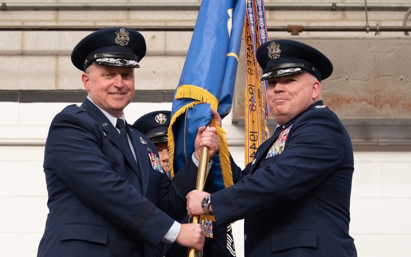 102 IW welcomes new commander