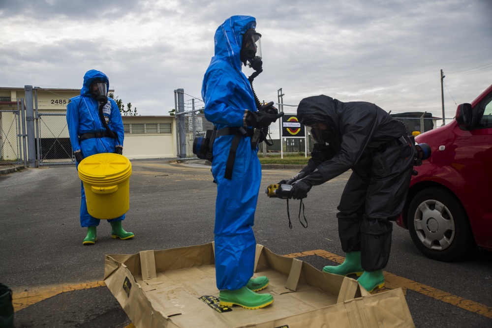 31st MEU executes “no-notice” embassy reinforcement and CBRN response drill