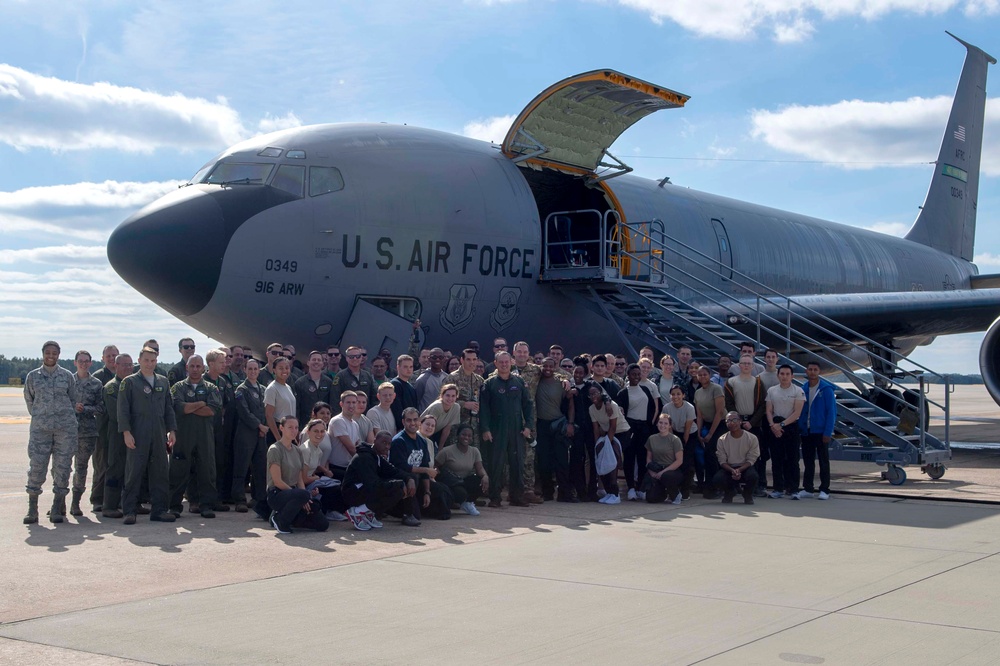 916 ARW commander takes final flight