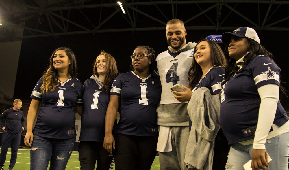 Dallas Cowboys host baby shower