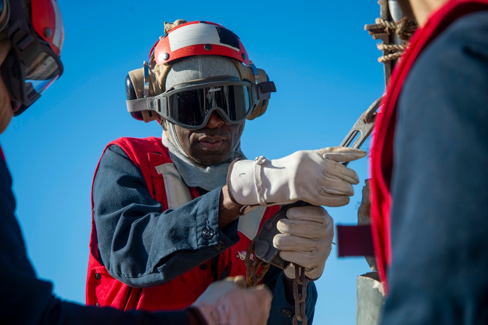 USS Makin Island Underway