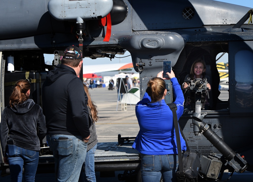Attendees tour TOSGA statics