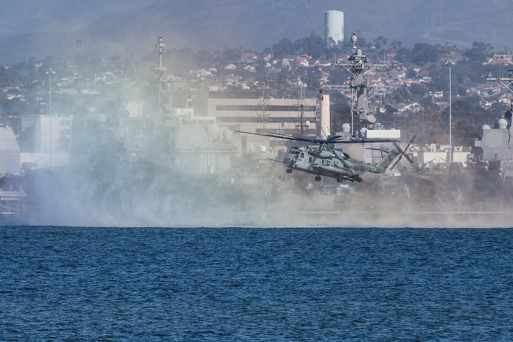 Marines from Basic Recon Course conduct helo casting, clandestine landing training