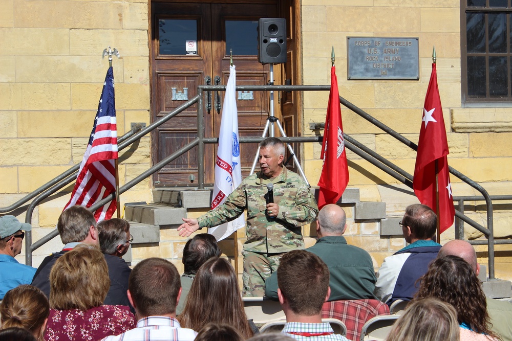 Chief of Engineers visits Rock Island District