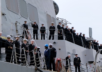 USS Abraham Lincoln Carrier Strike Group Destroyer Return to Homeport