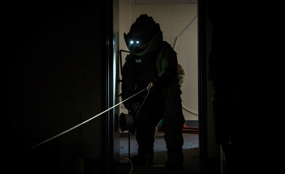 EOD and St. Louis Bomb squad Training