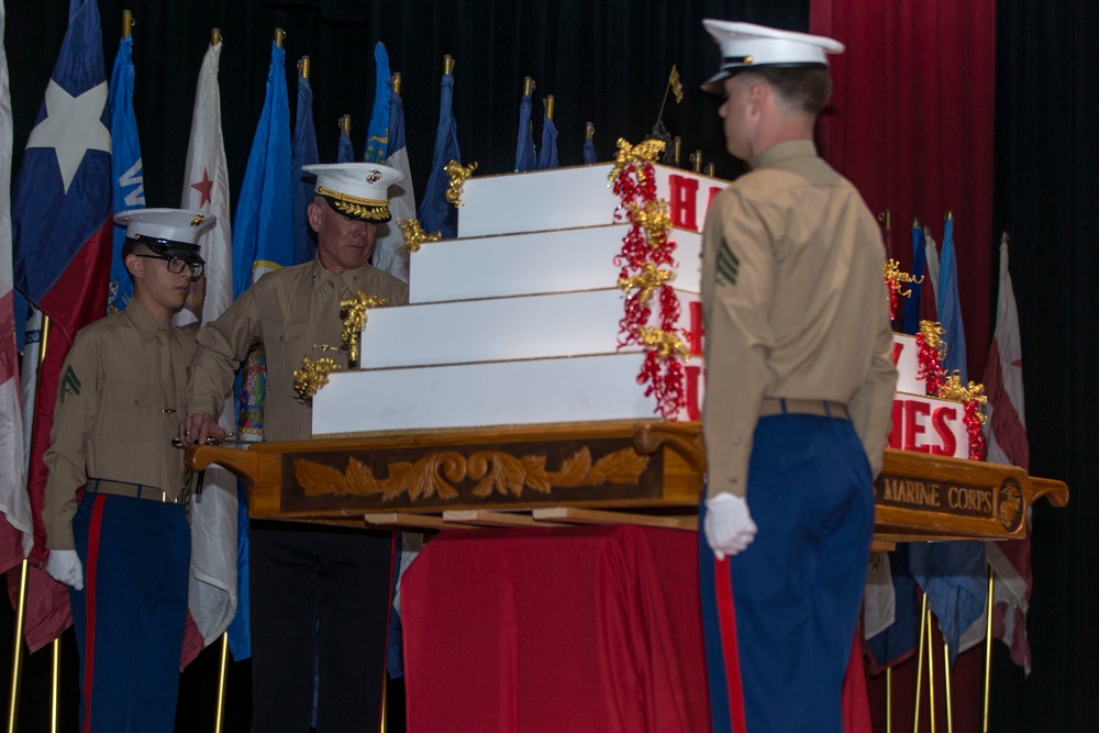 Camp Pendleton holds 244th Marine Corps birthday cake cutting ceremony