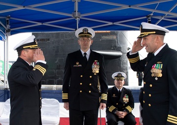 USS Olympia (SSN) 717 Changes Command