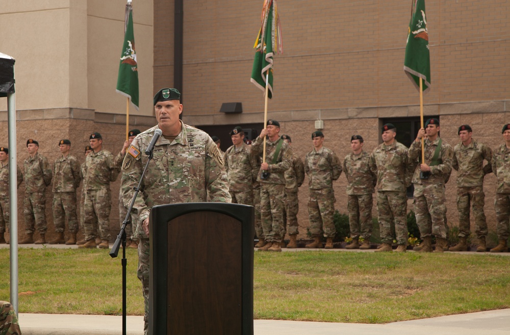 1st Special Forces Command (Airborne) change of command