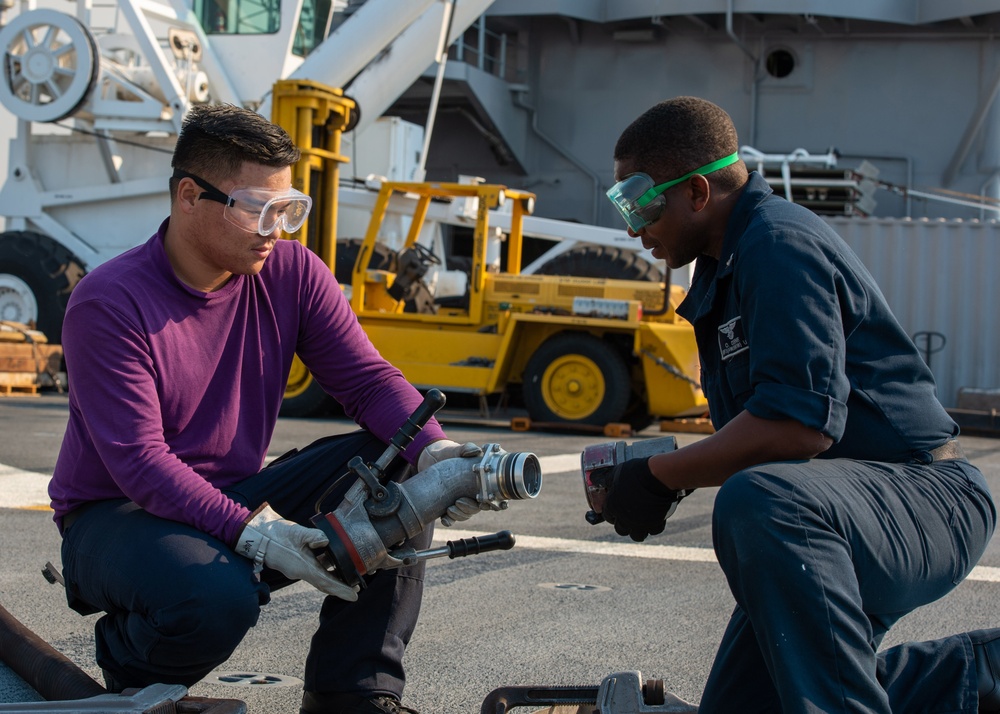 Makin Island Underway