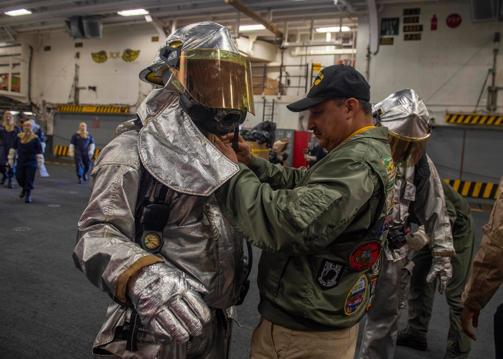 USS Makin Island Underway