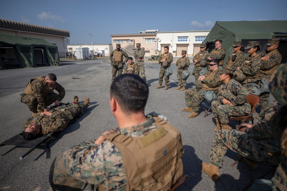 MAG-12 medical conducts flight line aid station exercise