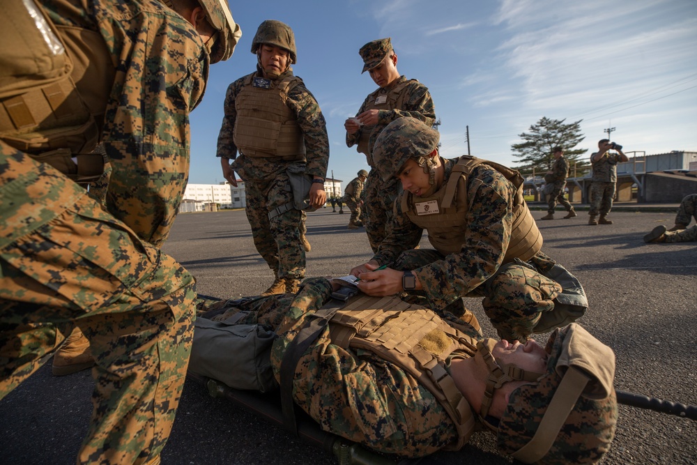 MAG-12 medical conducts flight line aid station exercise
