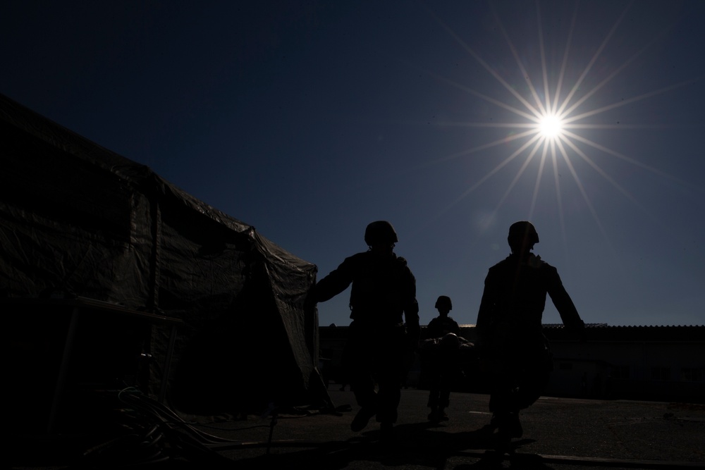 MAG-12 medical conducts flight line aid station exercise