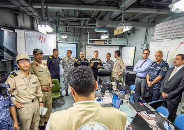Distinguished Visitors, U.S. Navy Admiral, Embark JS Bungo and RFA Cardigan Bay as part of IMX 19