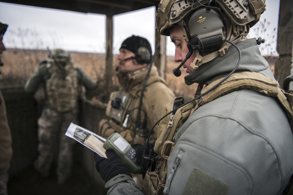 Latvian Joint Terminal Attack Controllers train in Northern Michigan