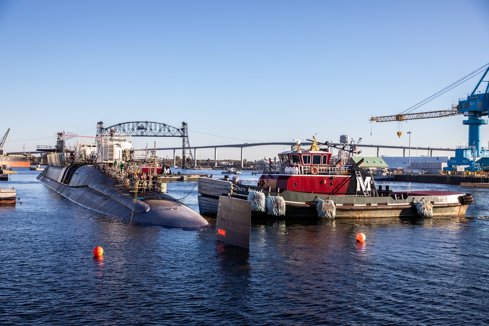 Norfolk Naval Shipyard undocks USS Wyoming