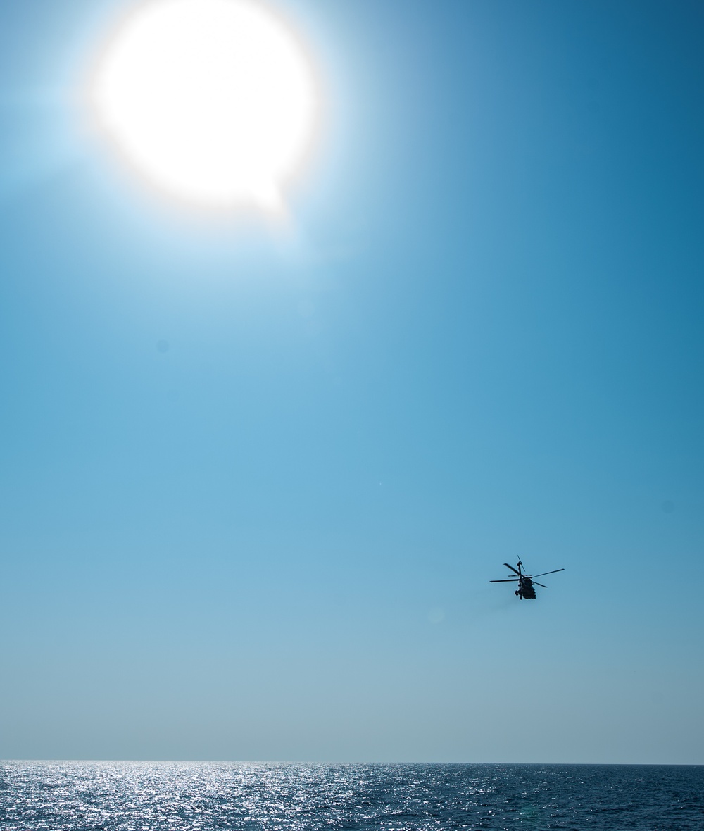 USS Farragut Transits throught the Straits of Bab el-Mandeb