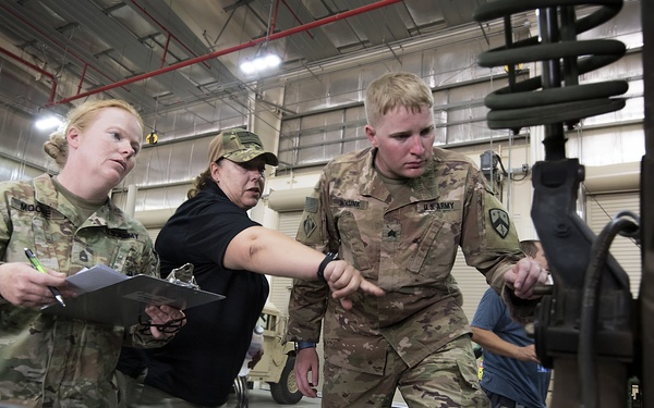 Expert howitzer support