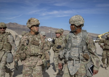 FORSCOM DCG visits MEDEX 20-01