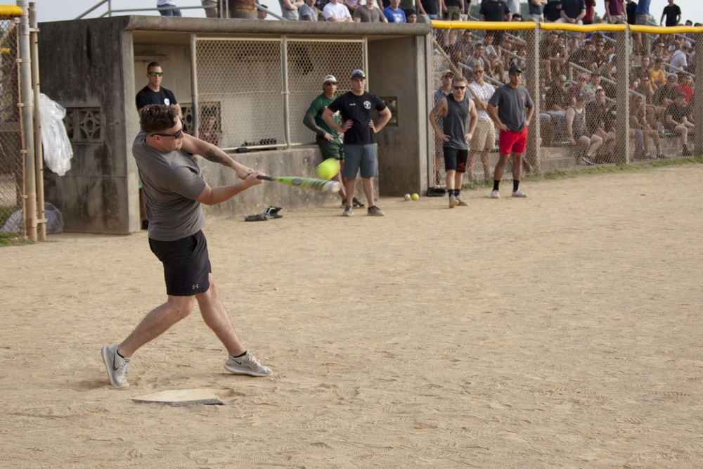 BLT 2/1 holds battalion softball tournament