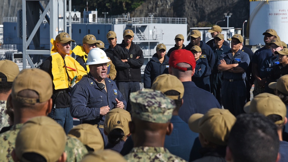Blue Ridge Conducts Abandon Ship Drill