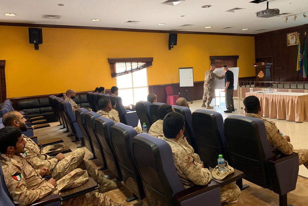 Soldiers with U.S., Kuwait exchange best practices