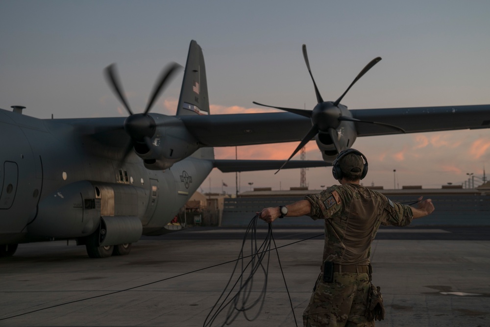 75th EAS Supplies U.S. Forces in Somalia