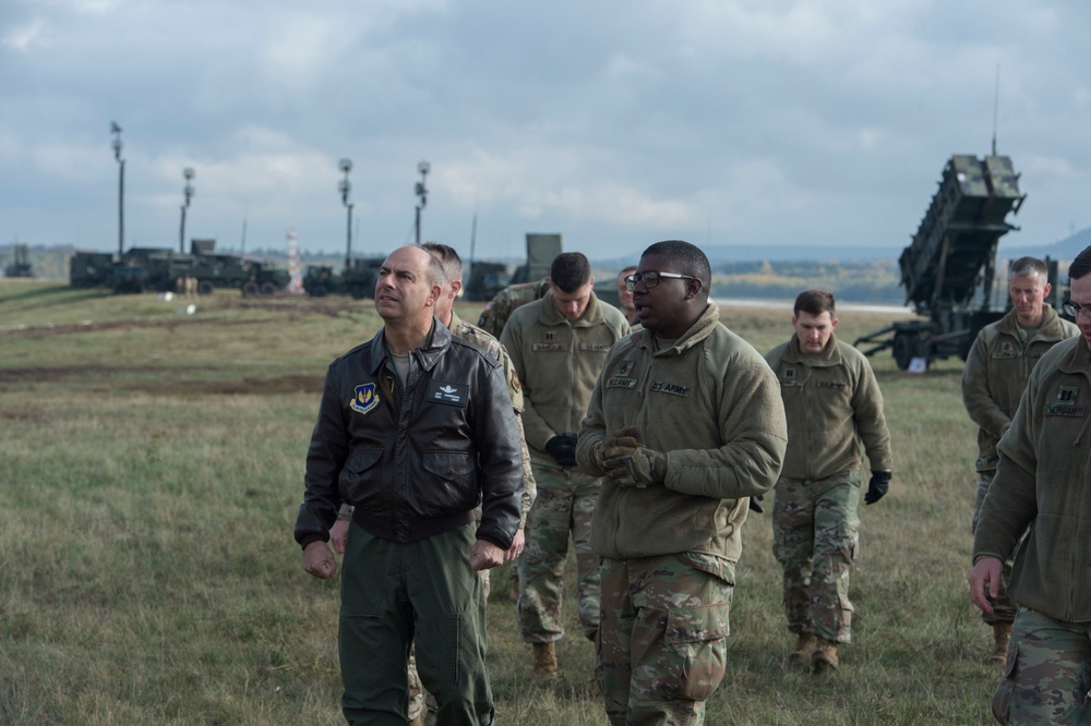 Gen. Jeff Harrigian visits Patriot Missile Battery