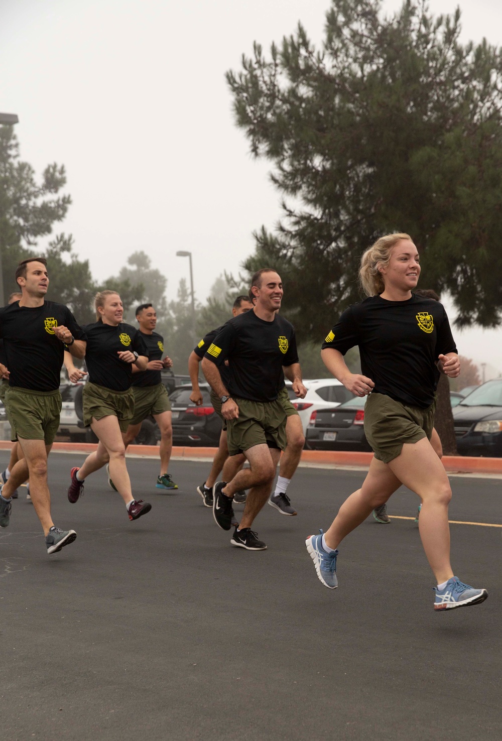 I MIG conducts formation run for 244th USMC birthday