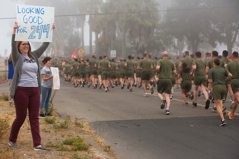 I MIG conducts formation run for 244th USMC birthday