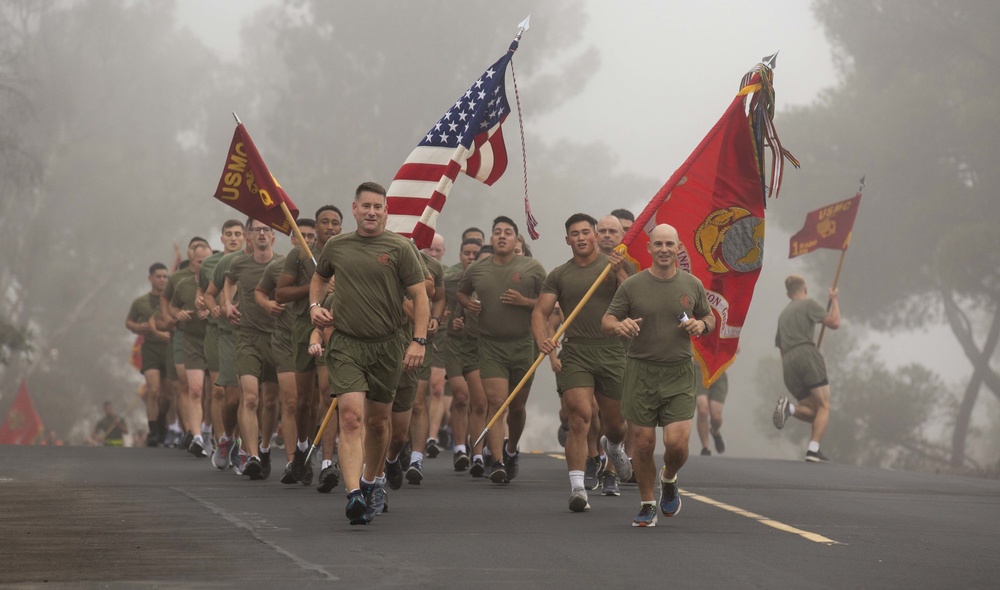 I MIG conducts formation run for 244th USMC birthday