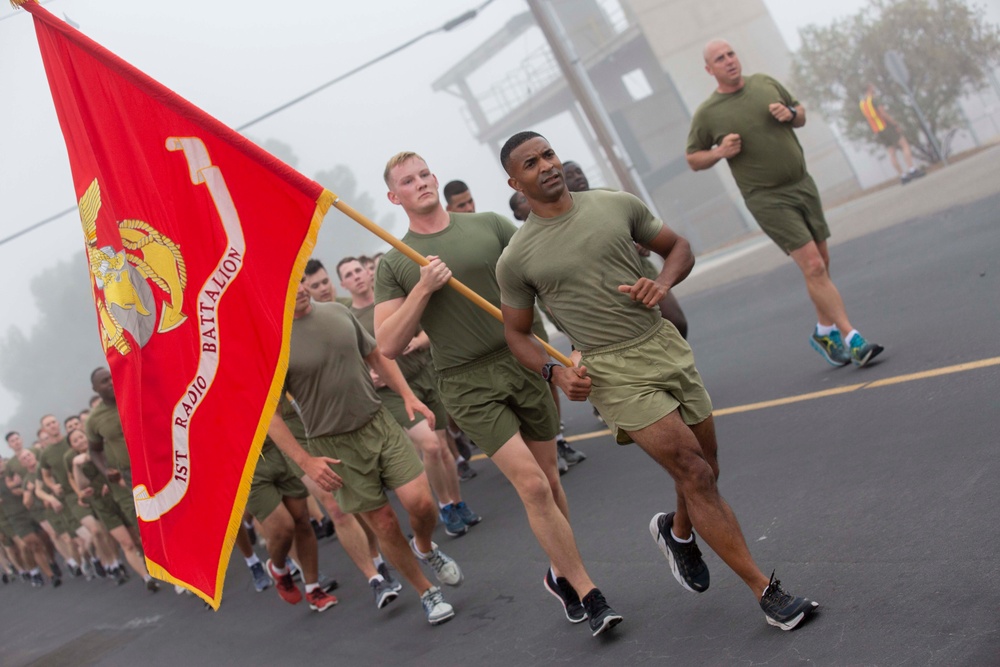 I MIG conducts formation run for 244th USMC birthday