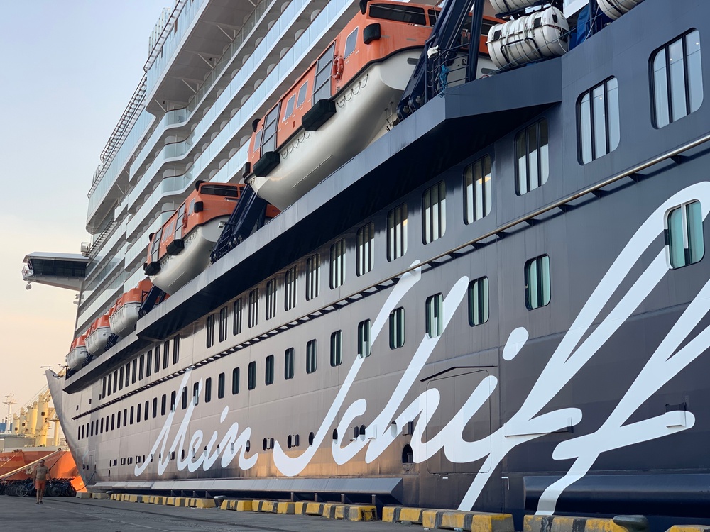 U.S. and NATO Partners Conduct Visit Aboard Cruise Ship as part of IMX 19