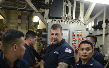 Return to the 378’: USCGC Stratton engineers collaborate with Philippine navy aboard cutter in common