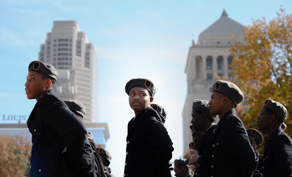 Veterans Day Observances in St. Louis