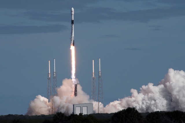 45th SW supports successful launch of Falcon 9 Starlink