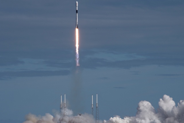 45th SW supports successful launch of Falcon 9 Starlink