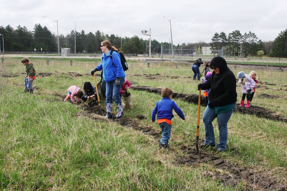 2016 Arbor Day observance at Fort McCoy