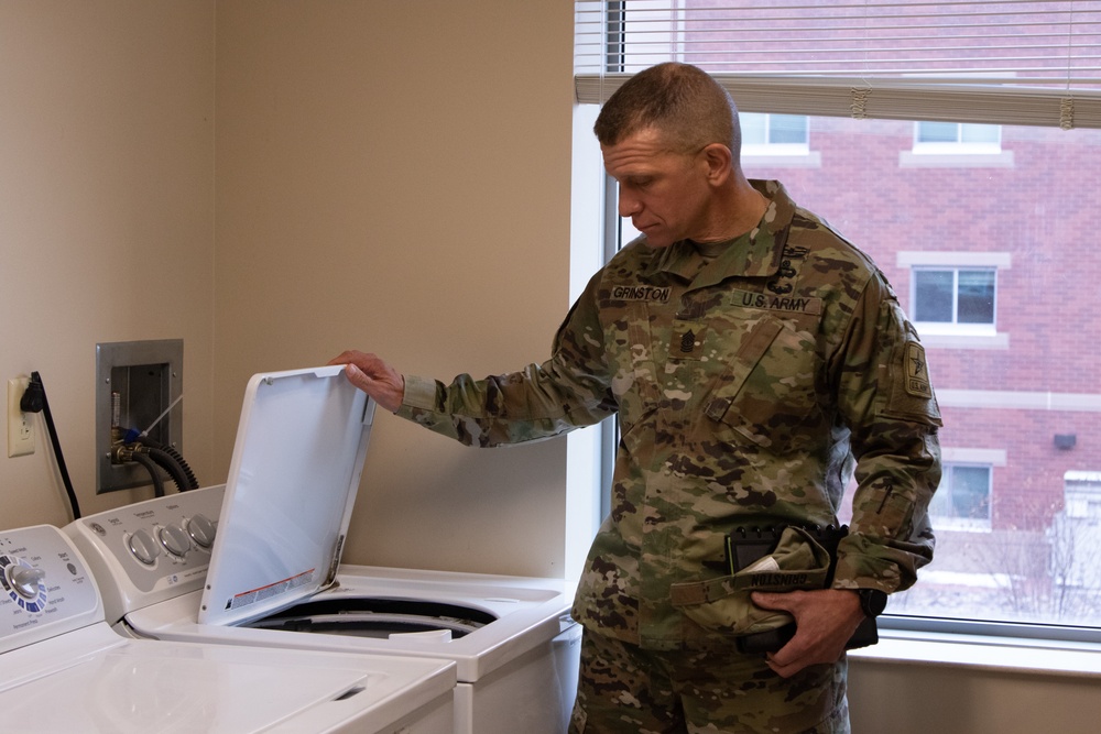 Sergeant Major of the Army visits 4th Combat Aviation Brigade, 4th Infantry Division, Fort Carson